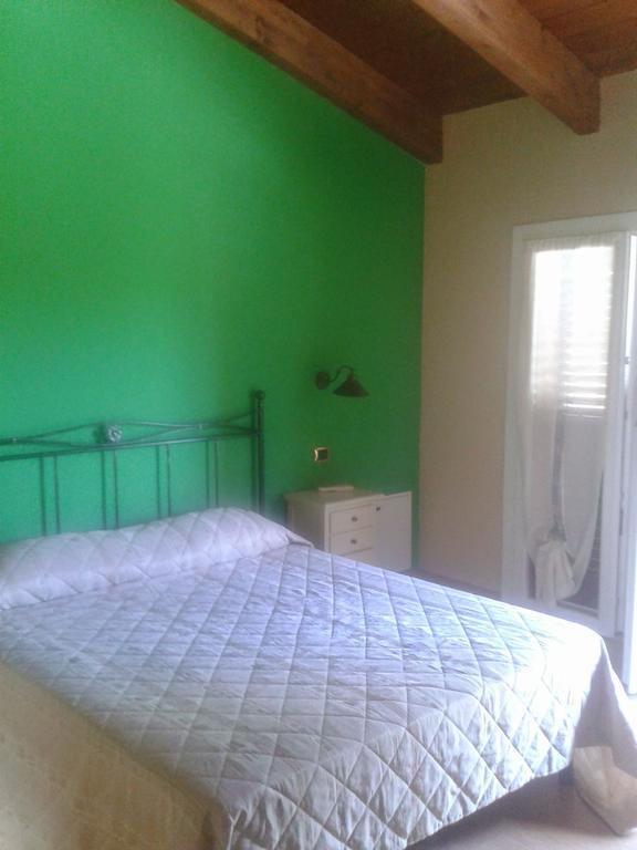 Agriturismo Le Vigne แฟร์โม ภายนอก รูปภาพ