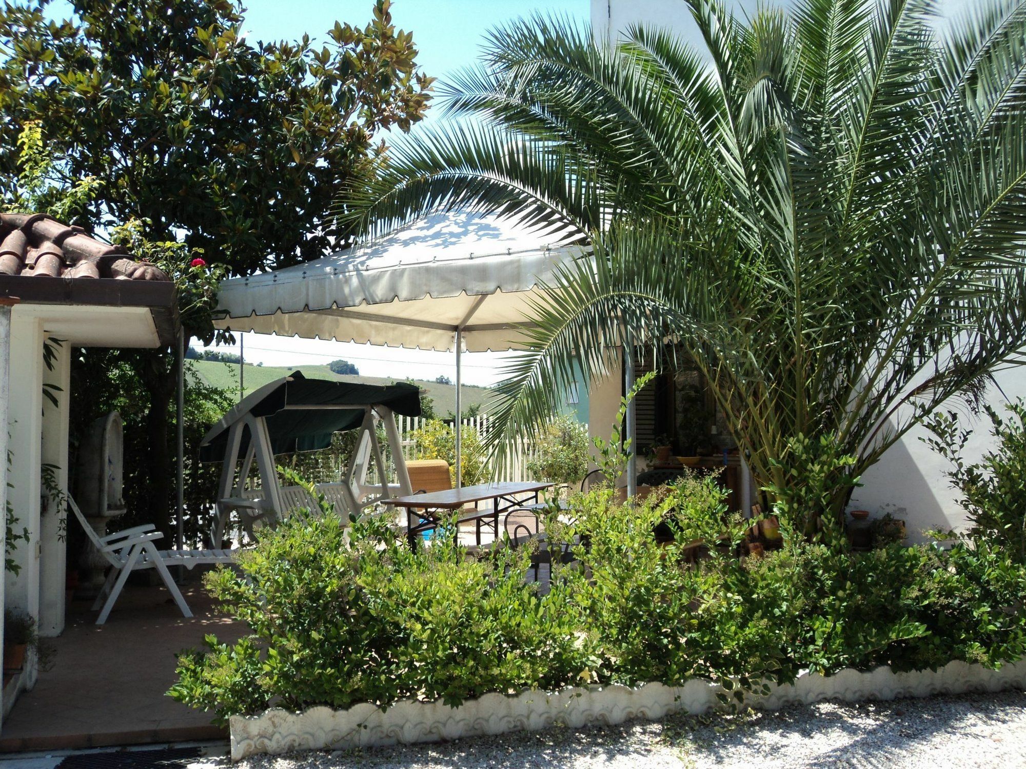 Agriturismo Le Vigne แฟร์โม ภายนอก รูปภาพ